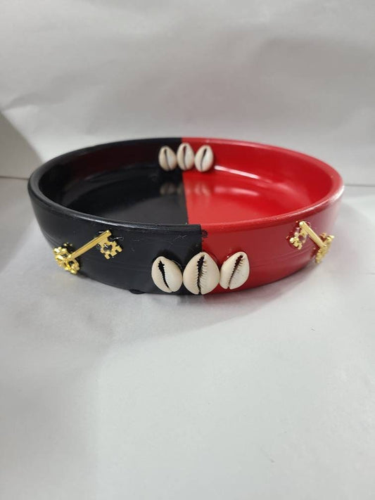 Elegua Plate, Crown, and Garabato Plato de Barro, Corona y Garabato para Eleggua Santeria Osha Santo