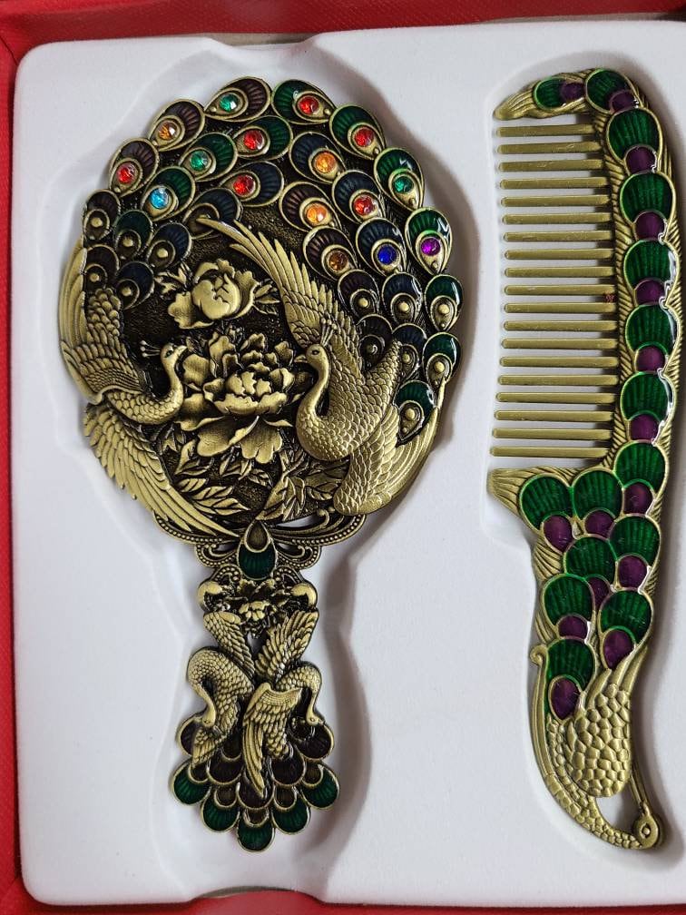 Ochun Oshun Yalorde Mirror/Espejo and Comb/Piene Santeria Osha Santo